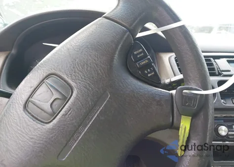 2002 Honda Accord 2.3 Ex из США, поврежденный, VIN JHMCG56672C013703